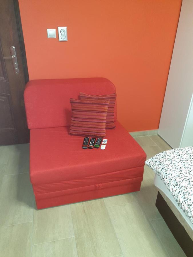 Kolibri 2 Vendeghaz Apartment มูราฮาลอม ภายนอก รูปภาพ